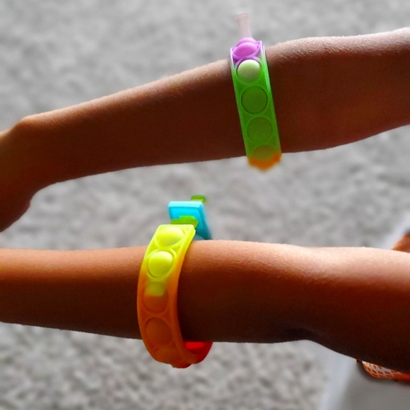 3pk Pop Fidget Toy Fidget Bracelet - Picture 5 of 6